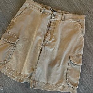 Men’s Polo Cargo shorts by Ralph Lauren khaki flat front 9.5” inseam 36”